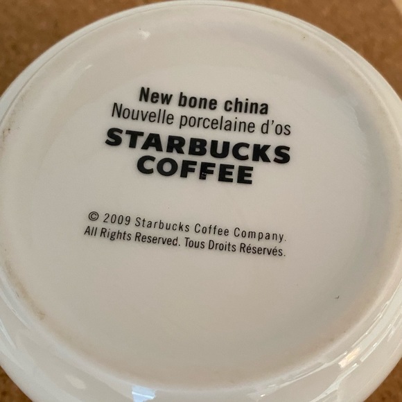 Starbucks Mug Coffee bean Pattern with yummy green interior - Picture 5 of 5